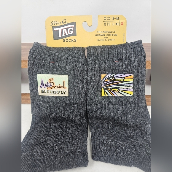 Blue Q tag socks " anti social butterfly" - Picture 1 of 3